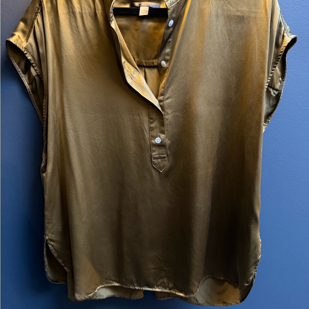 Banana Republic Shimmering Olive Blouse